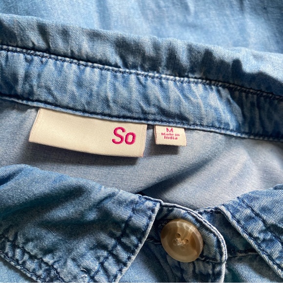 SO Chambray Denim Boyfriend Tshirt Long Sleeves Front Pockets Womens Medium - Picture 9 of 13